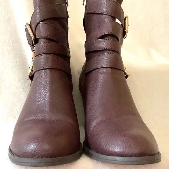 JUSTFAB Katja Four Buckle Side Zip Faux Leather Block Heel Moto Boots Size 7.5 - Picture 7 of 13